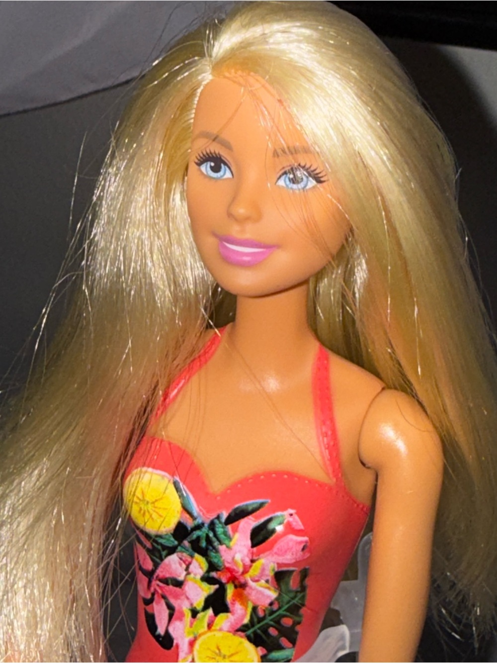 Barbie Mattel Blonde Fashion Doll Floral Swimsuit Removable Clothes 2013